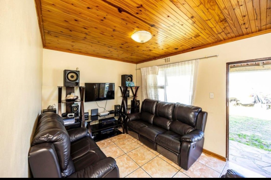 2 Bedroom Property for Sale in Mdantsane Nu 17 Eastern Cape